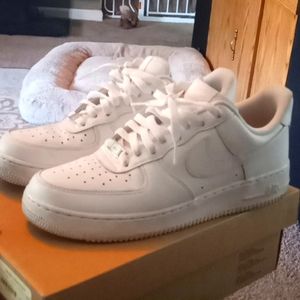 Nike Air Force 1 Men's All White size 9